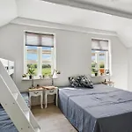 Lovely In Tatil Evi Gesten
