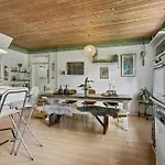 Lovely In * Gesten